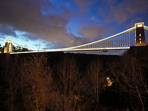 �u���X�g��