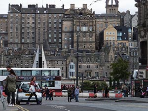 �G�f�B���o��